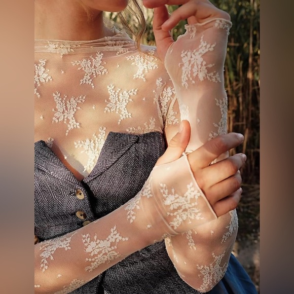 Tops Mesh w/ Lace Long Sleeve Mock Neck Sexy w/ Thumb Hole~ White or Cream - Picture 6 of 16